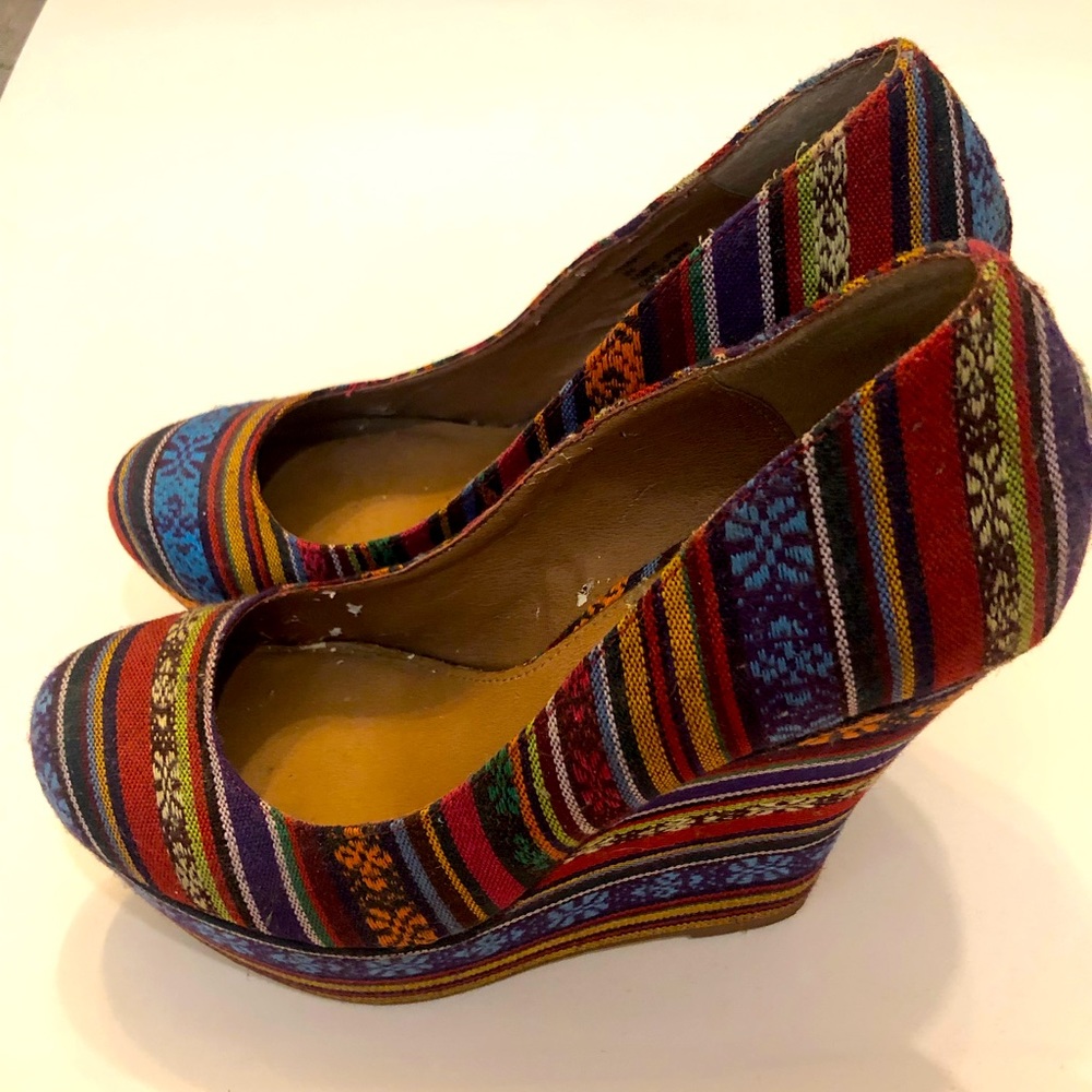 Steve Madden size 8 wedges